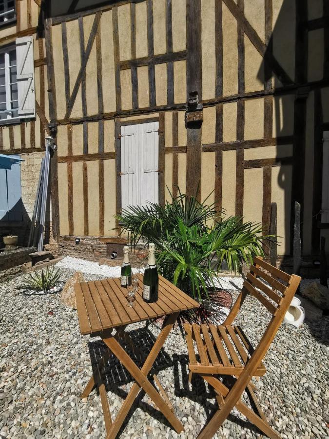 Les Cieux De La Cathedrale - Calme - Jardin - Wifi Apartment Troyes Luaran gambar