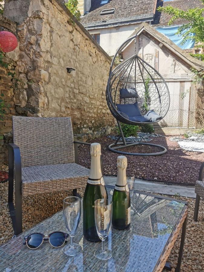 Les Cieux De La Cathedrale - Calme - Jardin - Wifi Apartment Troyes Luaran gambar