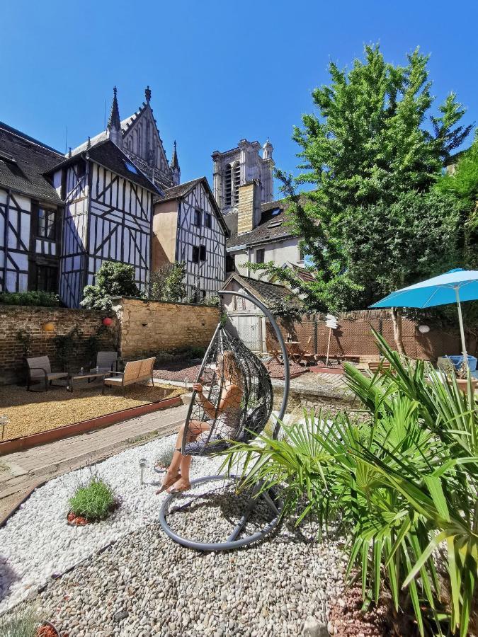 Les Cieux De La Cathedrale - Calme - Jardin - Wifi Apartment Troyes Luaran gambar